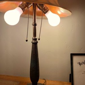 Mother of pearl lamp with acorn pull chain detail